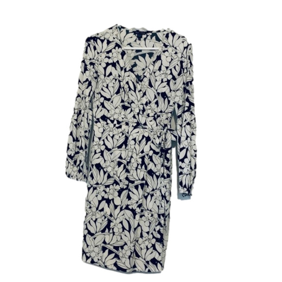 Maggy London Faux Wrap Dress, Size 4, Black & White. - Picture 1 of 7